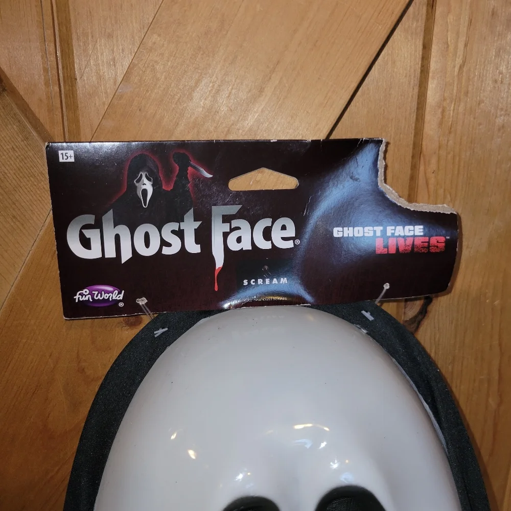 Ghost Face Lives Scream Mask Fun World 2021 New